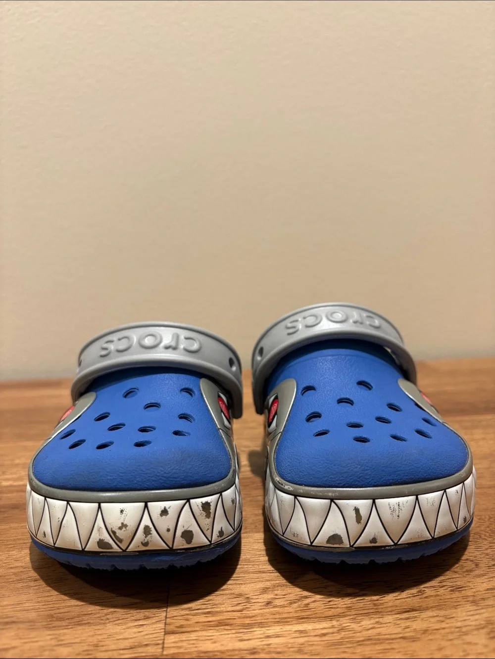 CrocsLights Light Up Robo Shark Clogs - 2014 Rare Vintage